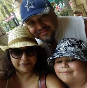 Meet your Posher, Maura